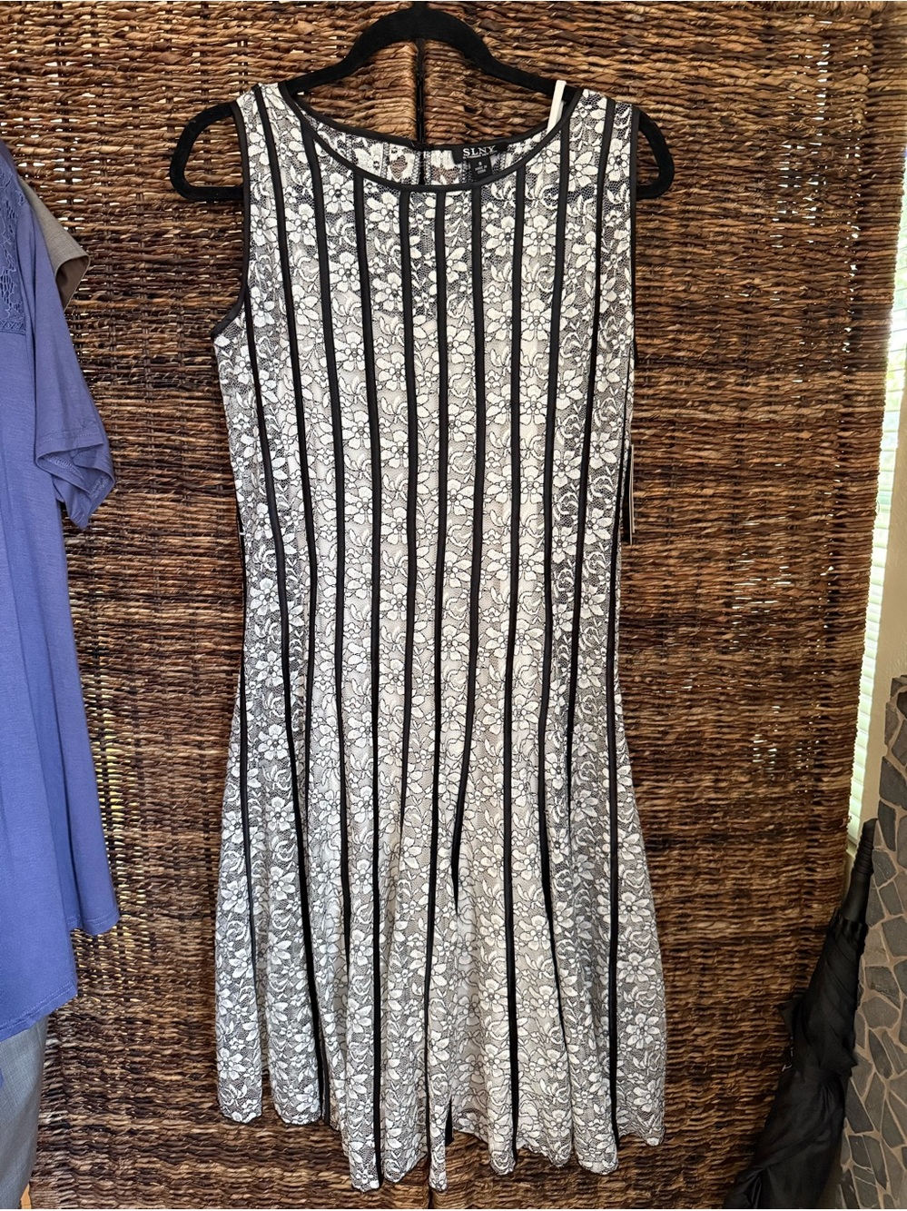 SLNY Black & White Lace Overlay Sheath Sleeveless Dress